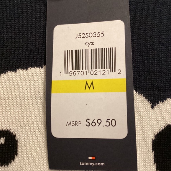 Tommy Hilfiger Women's Cotton Graphic Crewneck Sweater, size M - Picture 3 of 8